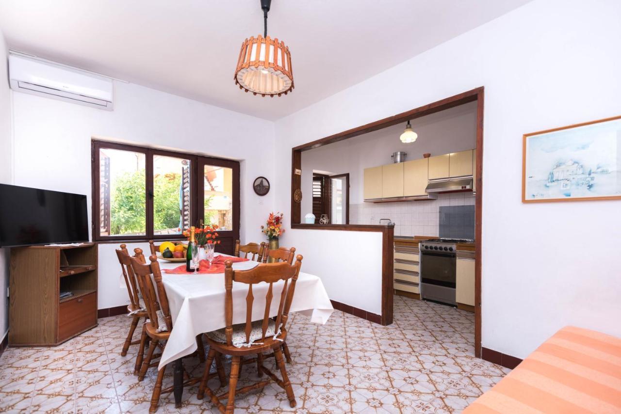 Apartments Salis Pag Town Kültér fotó