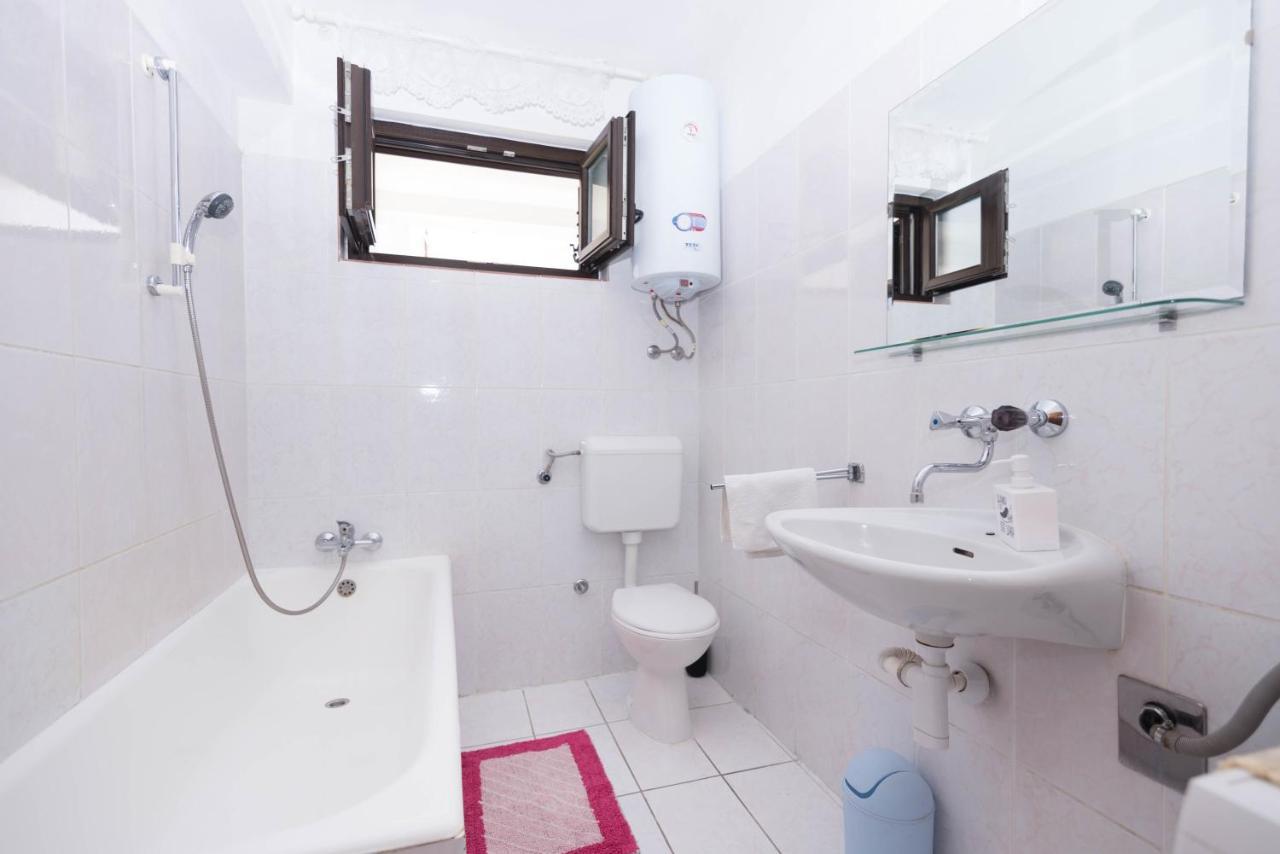 Apartments Salis Pag Town Kültér fotó