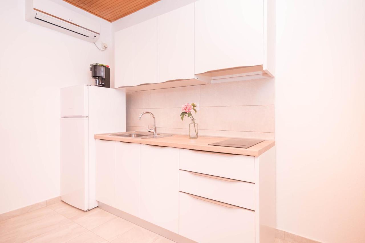 Apartments Salis Pag Town Kültér fotó