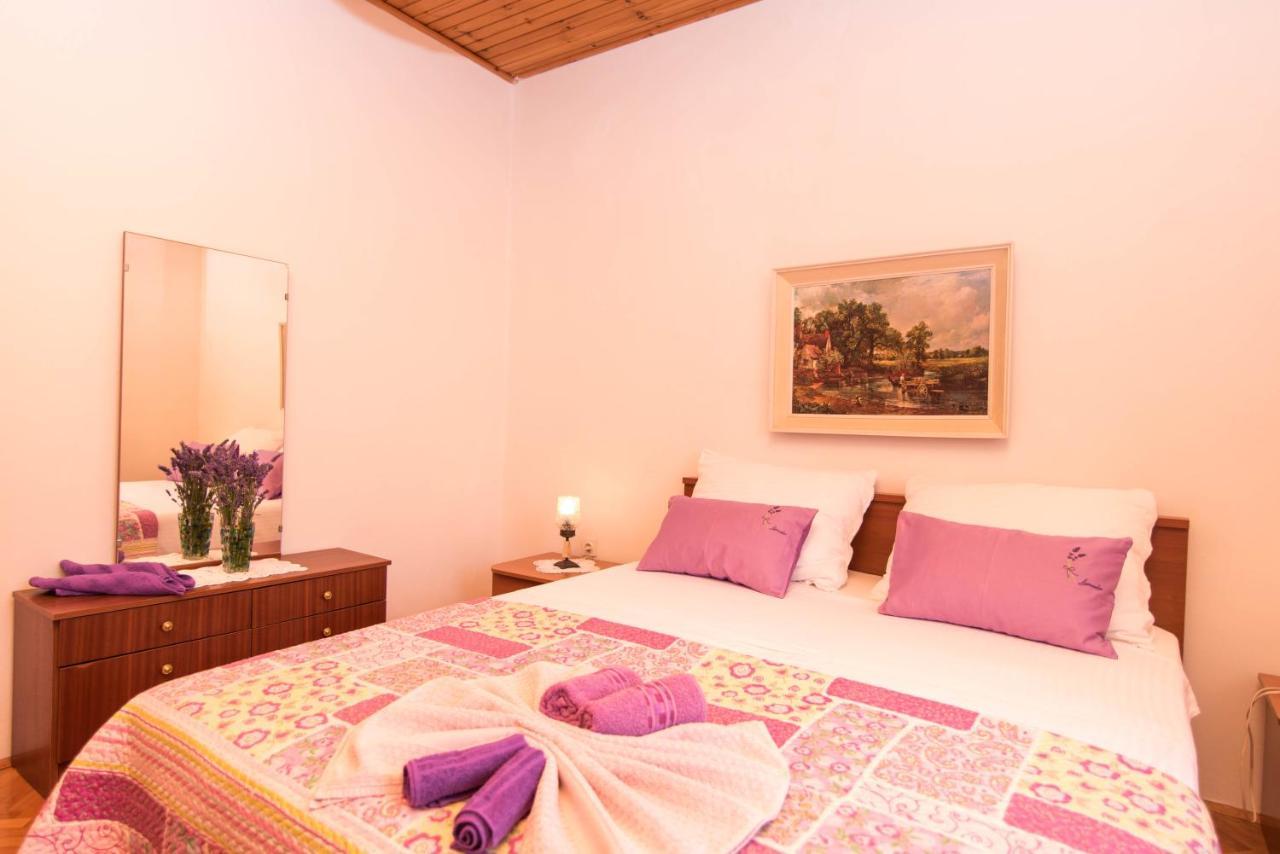 Apartments Salis Pag Town Kültér fotó